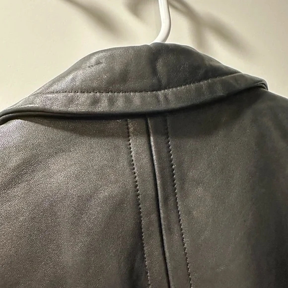 AVANTI Black Leather Women's Jacket - Picture 7 of 15